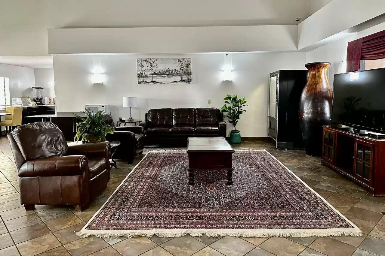 Quality Inn & Suites Junction Esterno foto