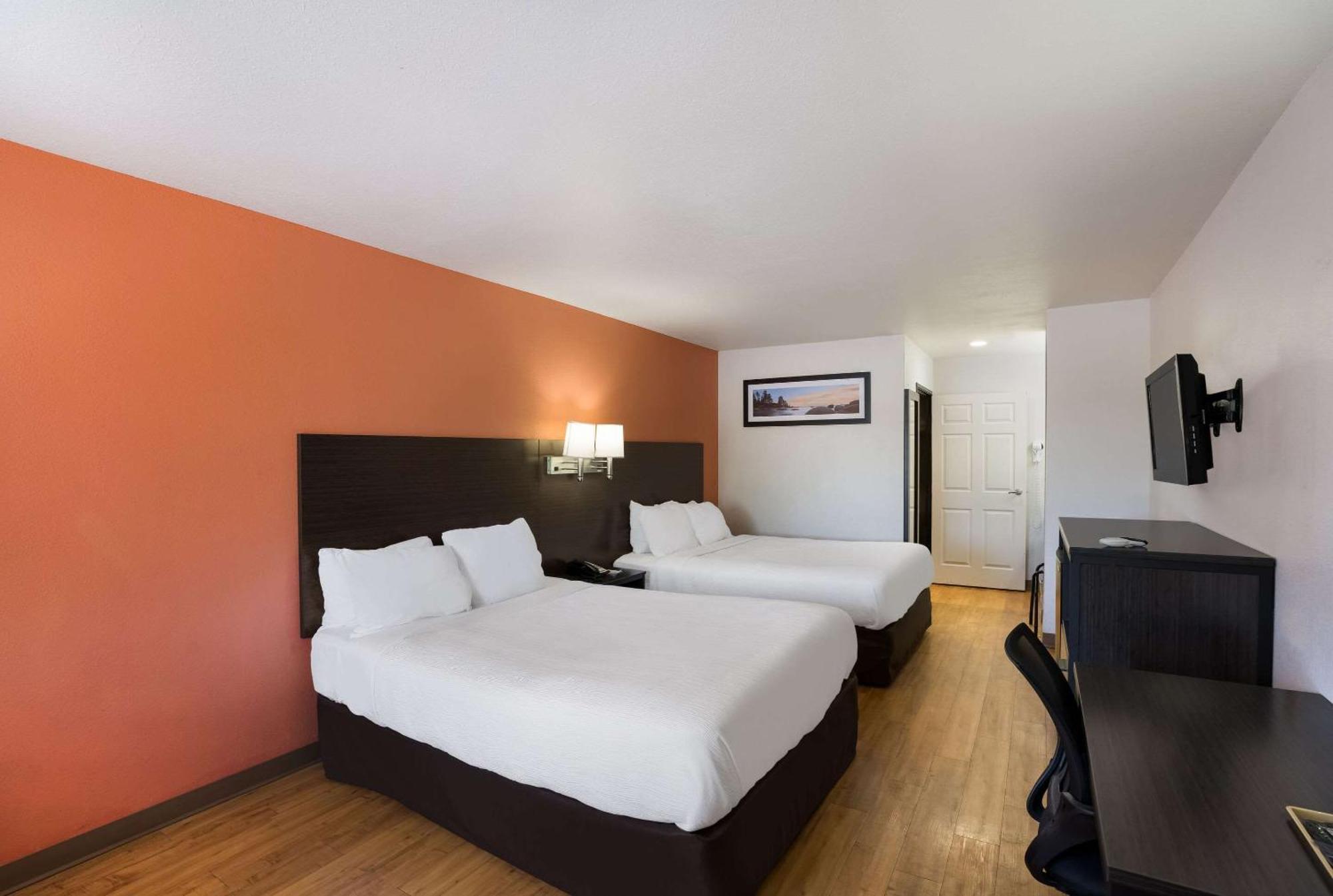 Quality Inn & Suites Junction Esterno foto